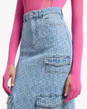 Carica l'immagine nel visualizzatore di Gallery, Monogram Denim Ultracargo Skirt