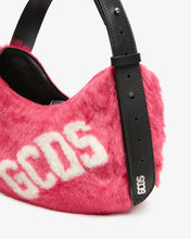 Carica l'immagine nel visualizzatore di Gallery, Comma Small Faux Fur Logo Twist Bag | Women Bags Fuchsia | GCDS®