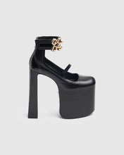 Carica l'immagine nel visualizzatore di Gallery, Divine heels: Women Shoes Black | GCDS