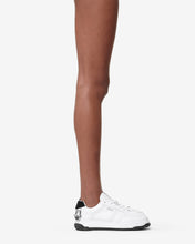 Carica l'immagine nel visualizzatore di Gallery, Essential Nami Sneakers : Unisex Shoes Black | GCDS