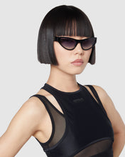 Carica l'immagine nel visualizzatore di Gallery, GD024 CAT-EYE SUNGLASSES: Unisex Sunglasses Black | GCDS