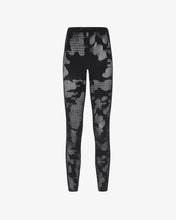 Carica l&#39;immagine nel visualizzatore di Gallery, Camo Seamless Leggings
