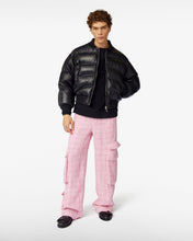 Carica l&#39;immagine nel visualizzatore di Gallery, Ultracargo Tweed Trousers | Unisex Trousers Pink | GCDS®
