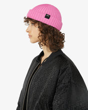 Load image into Gallery viewer, Giuly Hat | Unisex Hats Fuchsia | GCDS®
