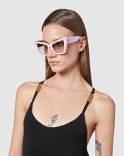 Load image into Gallery viewer, GD0026 Cat-eye sunglasses : Women Sunglasses Pink  | GCDS
