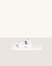 Carica l&#39;immagine nel visualizzatore di Gallery, Rubber slider sandal: Unisex Shoes White | GCDS
