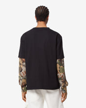 Carica l&#39;immagine nel visualizzatore di Gallery, Gcds Hentai Loose T-shirt : Men T-shirts Black | GCDS Spring/Summer 2023
