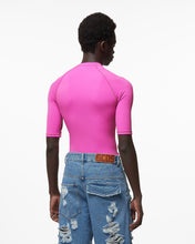 Load image into Gallery viewer, Classic Logo Short Sleeves Rashguard : Men T-shirts Fuchsia | GCDS Spring/Summer 2023
