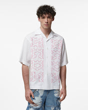 Carica l&#39;immagine nel visualizzatore di Gallery, Embroidered Cotton Bowling Shirt : Men Shirts White | GCDS Spring/Summer 2023
