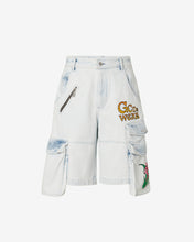 Carica l&#39;immagine nel visualizzatore di Gallery, Bleached Embroidered Ultracargo Bermuda : Men Trousers White | GCDS Spring/Summer 2023
